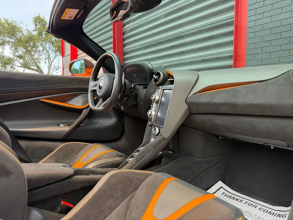2022 McLaren 720S - Image 9 of 9