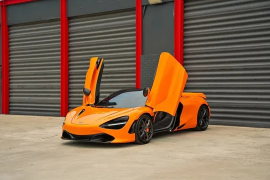 2022 McLaren 720S Performance