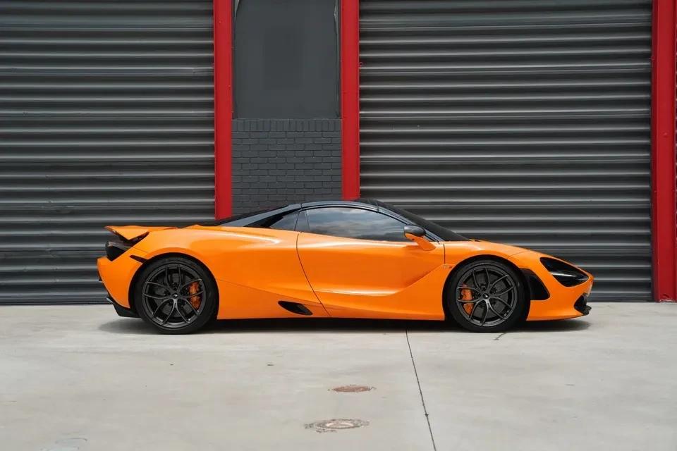 2022 McLaren 720S - Image 6 of 9
