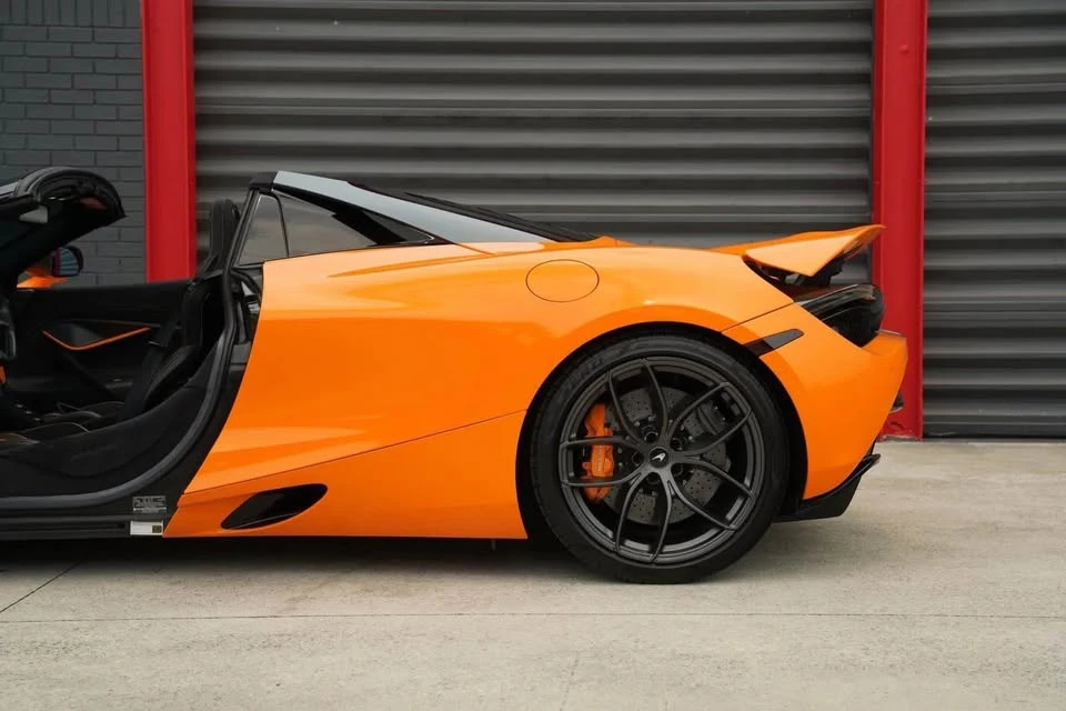 2022 McLaren 720S Spider - Image 3 of 20