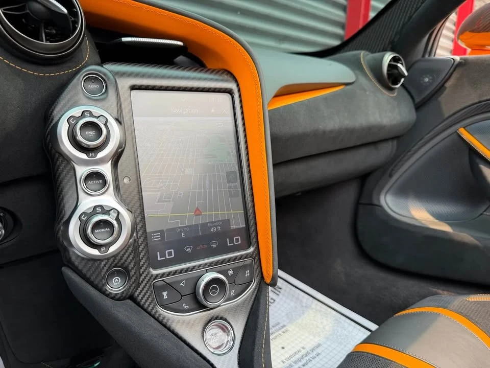 2022 McLaren 720S Spider - Image 17 of 20