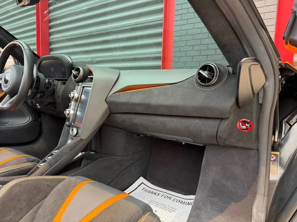 2022 McLaren 720S Spider - Image 13 of 20