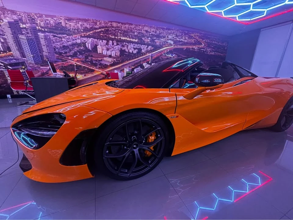 2022 McLaren 720S Spider - Image 5 of 7