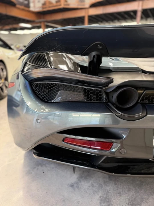 2022 McLaren 720S Spider - Image 11 of 19