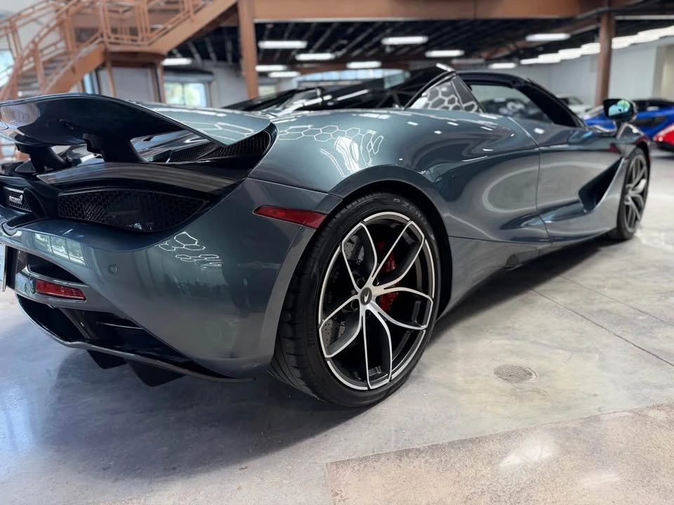 2022 McLaren 720S Spider - Image 8 of 19