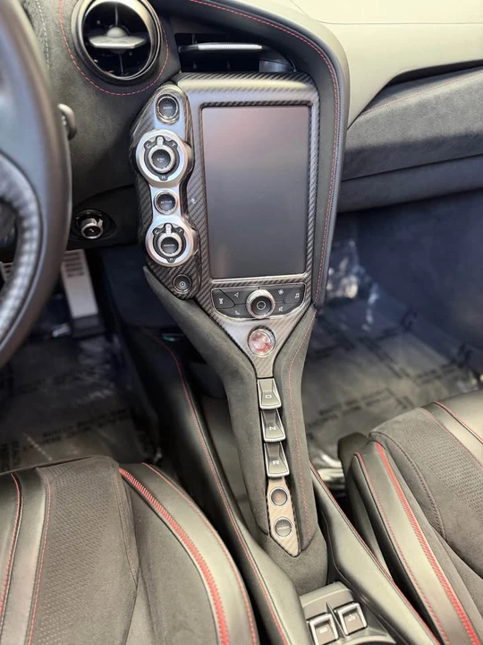 2022 McLaren 720S Spider - Image 16 of 19
