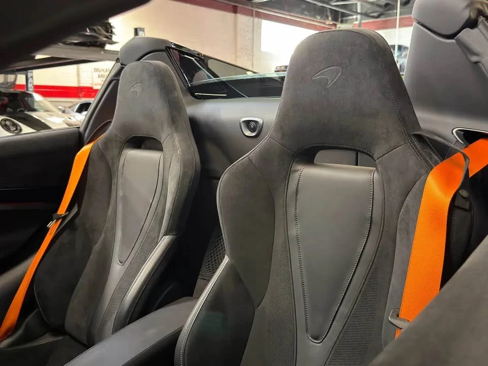 2022 McLaren 720S Spider - Image 9 of 10
