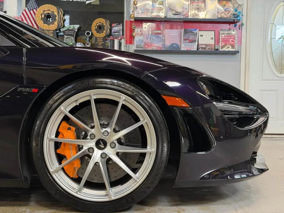 2022 McLaren 720S Spider - Image 8 of 10