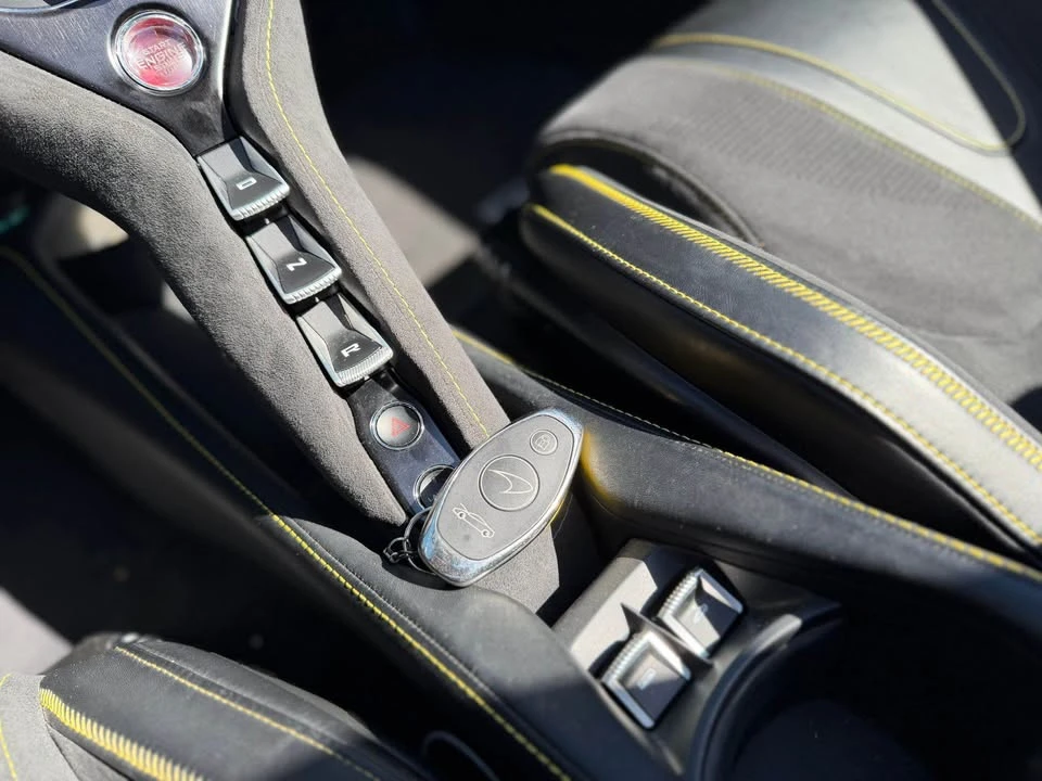 2022 McLaren 720S Spider - Image 11 of 14