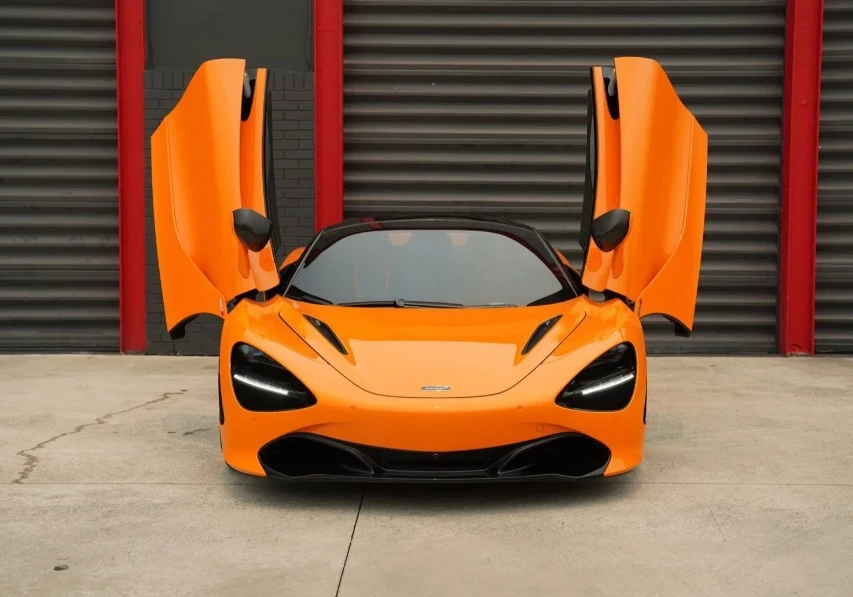 2022 McLaren 720S Spider - Image 2 of 12