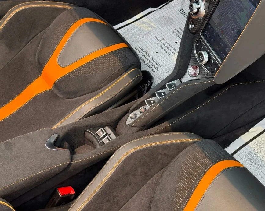 2022 McLaren 720S Spider - Image 9 of 12
