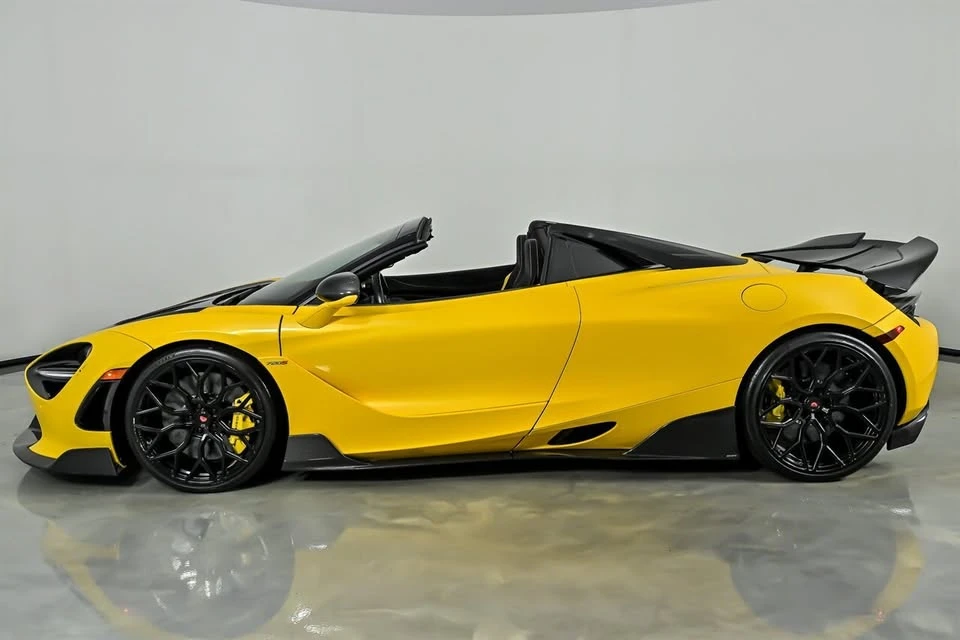 2022 McLaren 720S Spider - Image 11 of 20