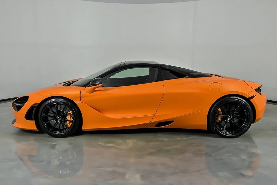 2022 McLaren 720S Spider - Image 14 of 20