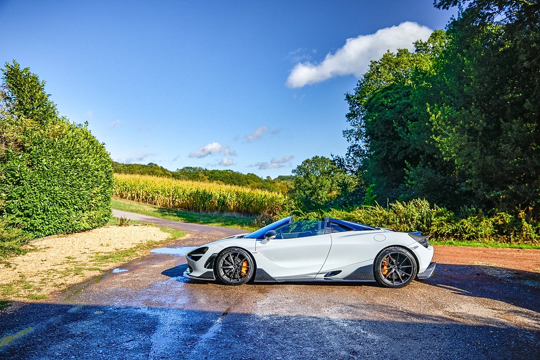 2022 McLaren 720S Spider - Image 21 of 31