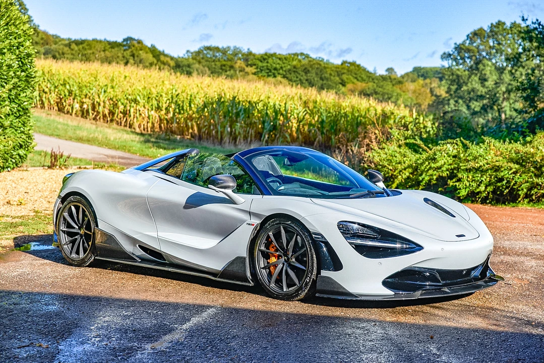 2022 McLaren 720S Spider - Image 9 of 31
