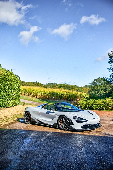 2022 McLaren 720S Spider - Image 29 of 31