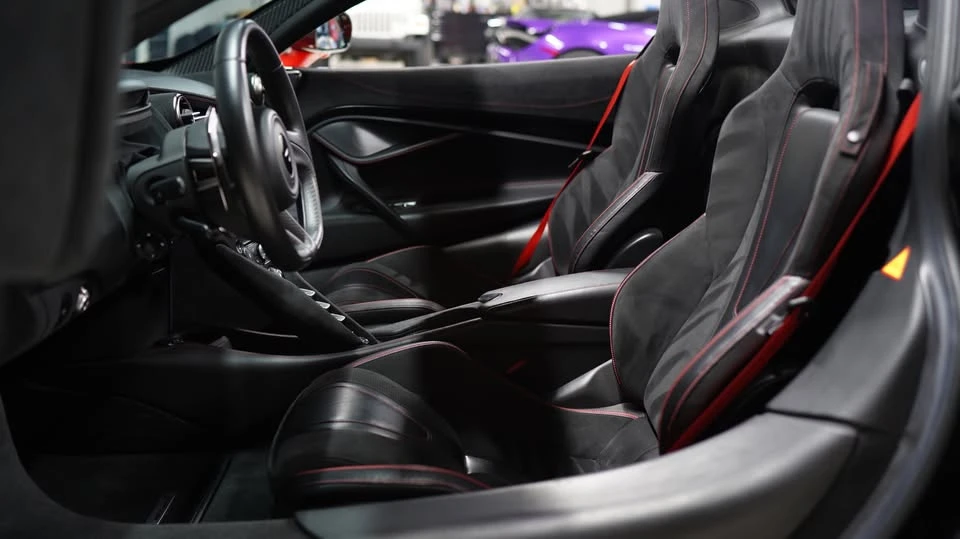 2022 McLaren 720S Spider - Image 15 of 20
