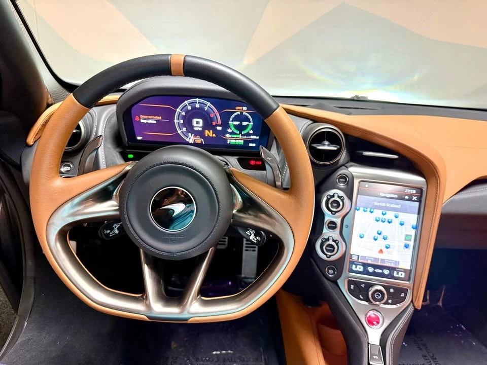 2022 McLaren 720S - Image 17 of 20