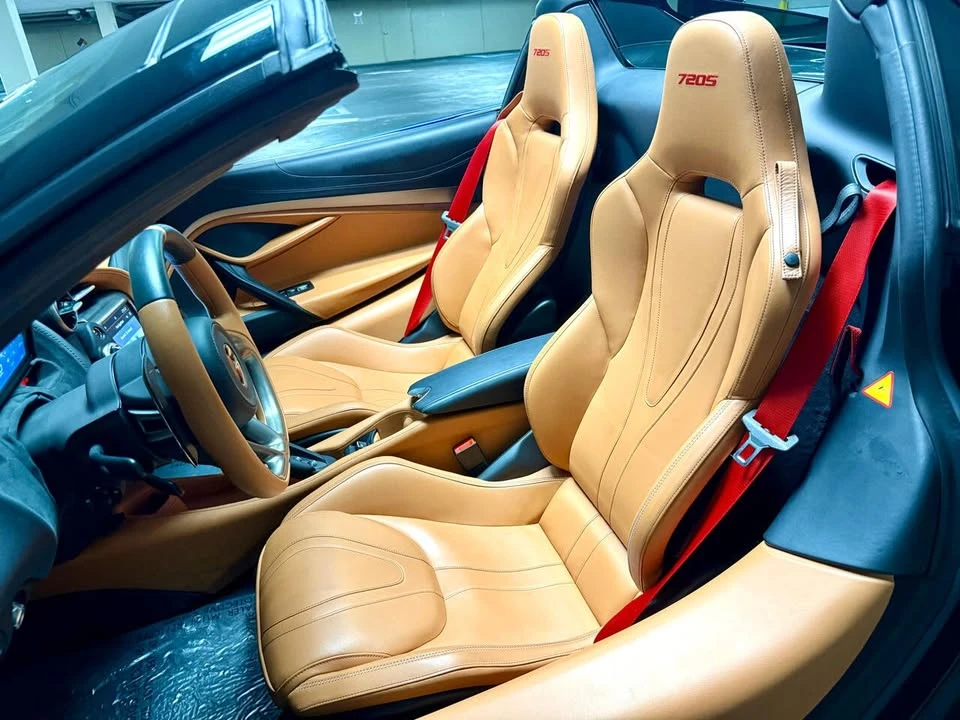 2022 McLaren 720S - Image 15 of 20