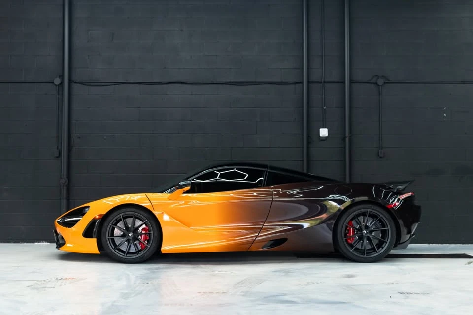 2022 McLaren 720S - Image 3 of 13