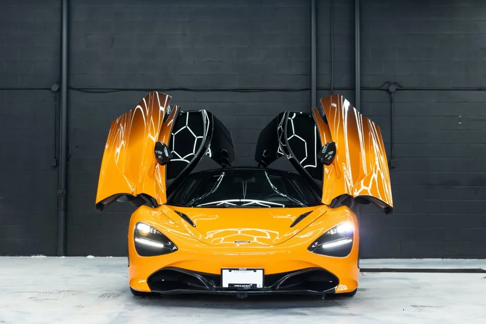 2022 McLaren 720S - Image 4 of 13