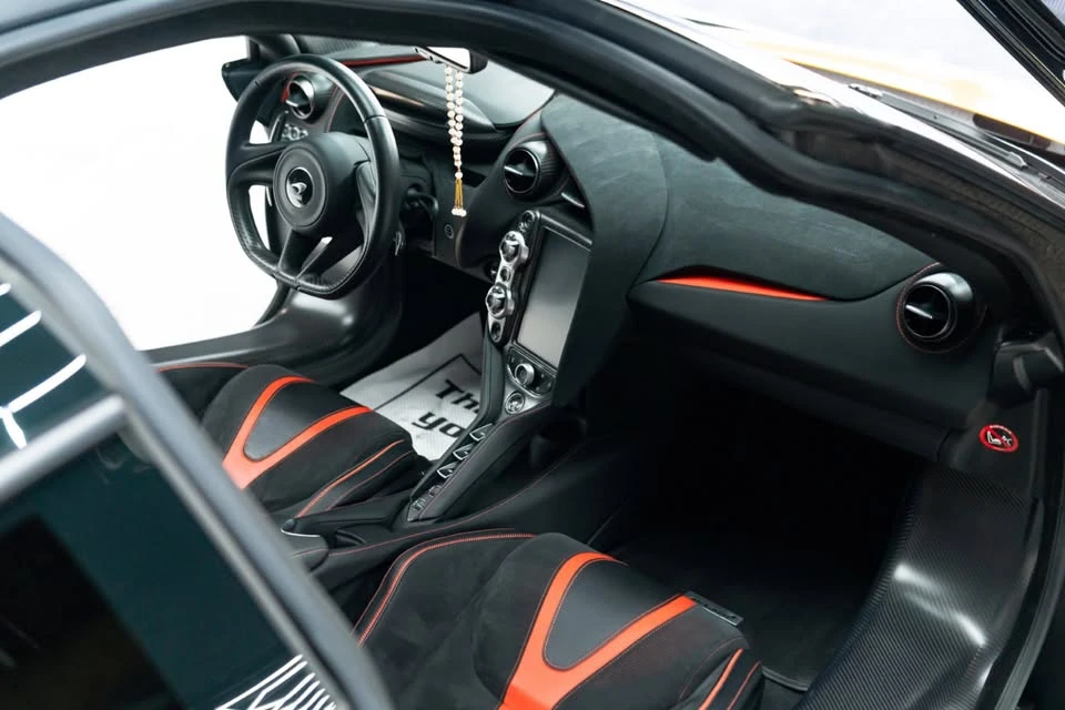 2022 McLaren 720S - Image 10 of 13