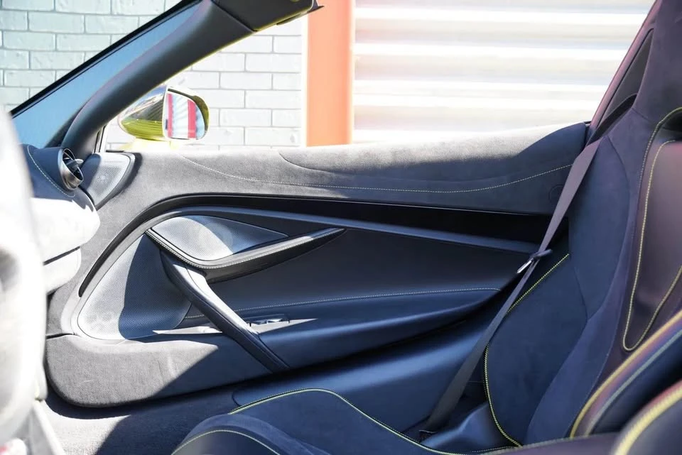 2022 McLaren 720S - Image 12 of 20