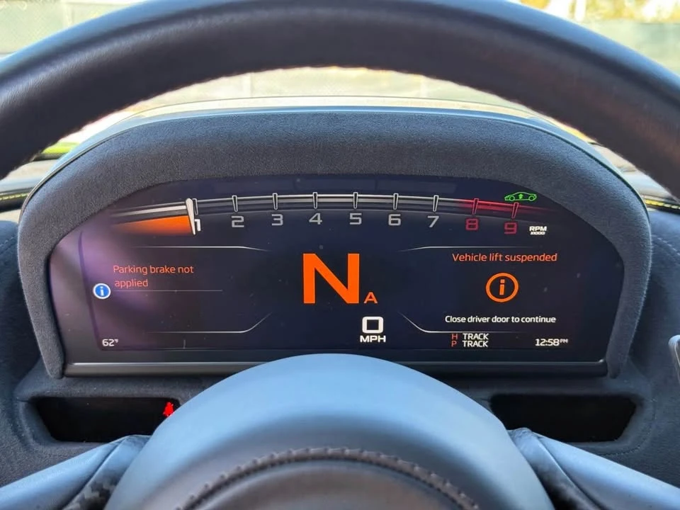 2022 McLaren 720S - Image 17 of 20