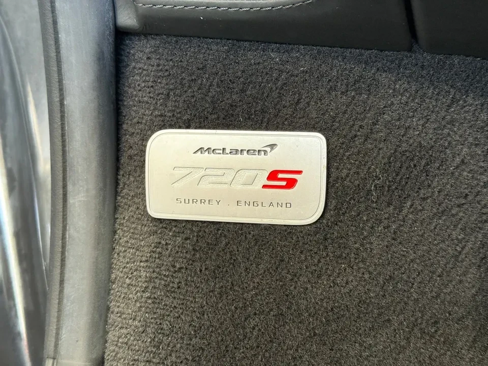 2022 McLaren 720S - Image 17 of 20
