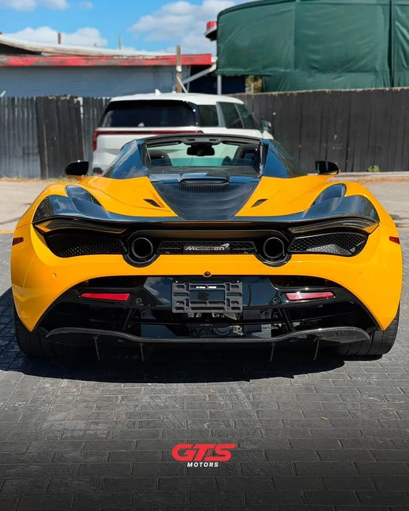 2022 McLaren 720S - Image 3 of 11