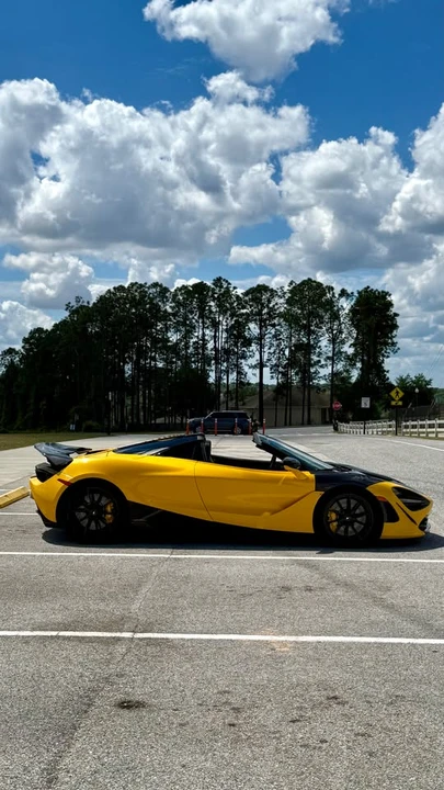 2022 McLaren 720S Spider - Image 7 of 20