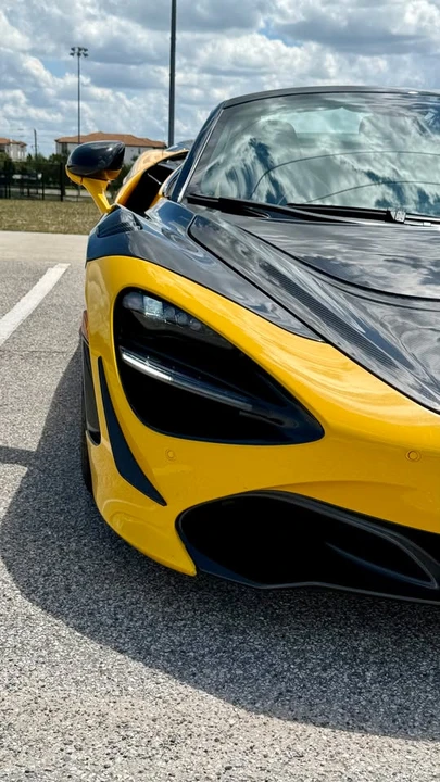 2022 McLaren 720S Spider - Image 16 of 20