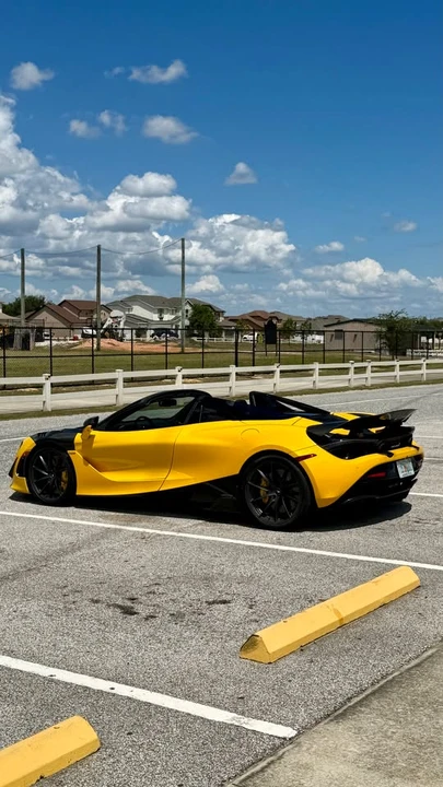2022 McLaren 720S Spider - Image 4 of 20