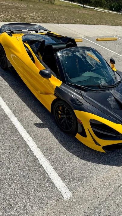 2022 McLaren 720S Spider - Image 19 of 20