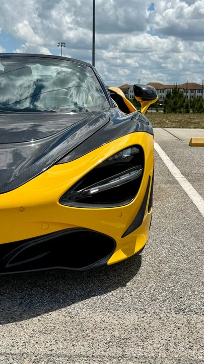 2022 McLaren 720S Spider - Image 17 of 20