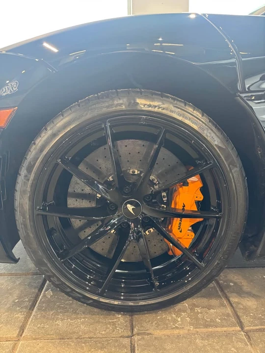 2022 McLaren 720S - Image 4 of 5