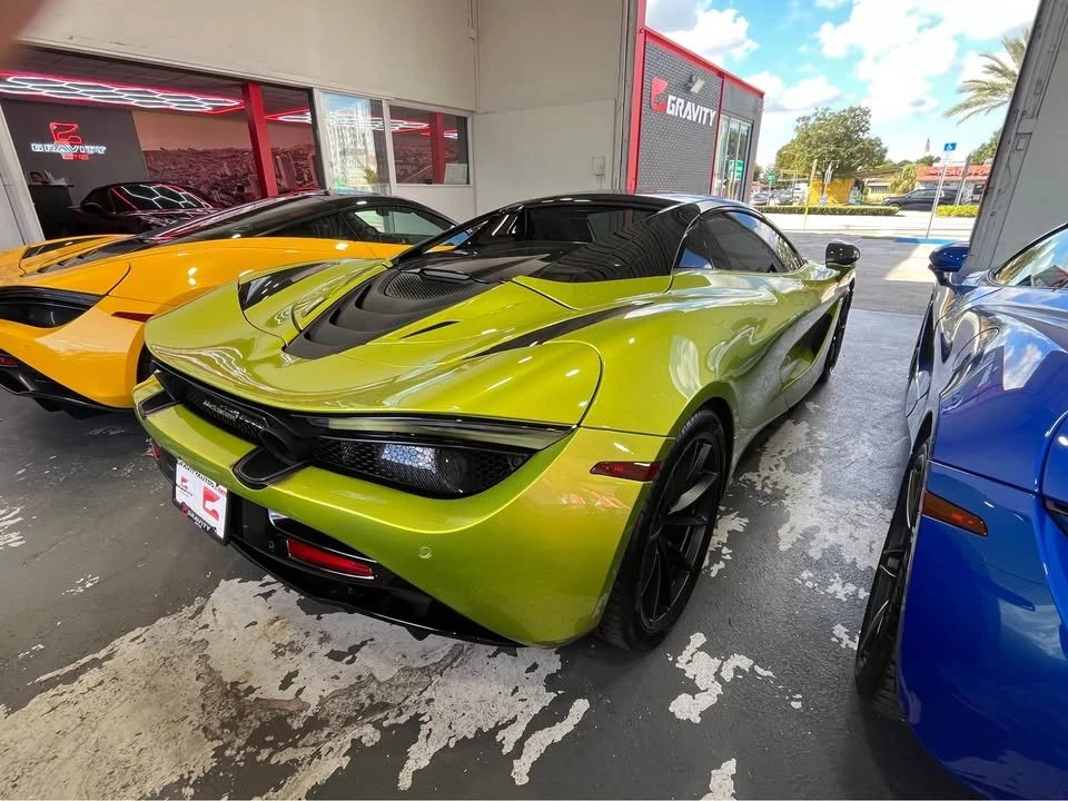 2022 McLaren 720S Spider - Image 2 of 2
