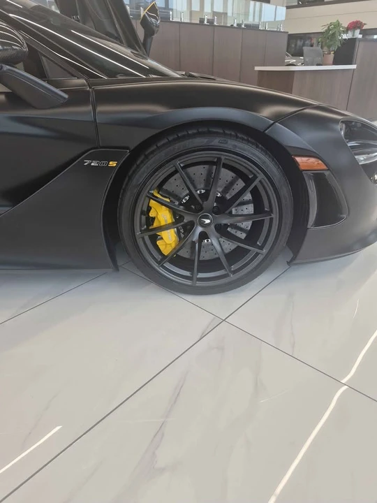 2022 McLaren 720S Spider - Image 7 of 13