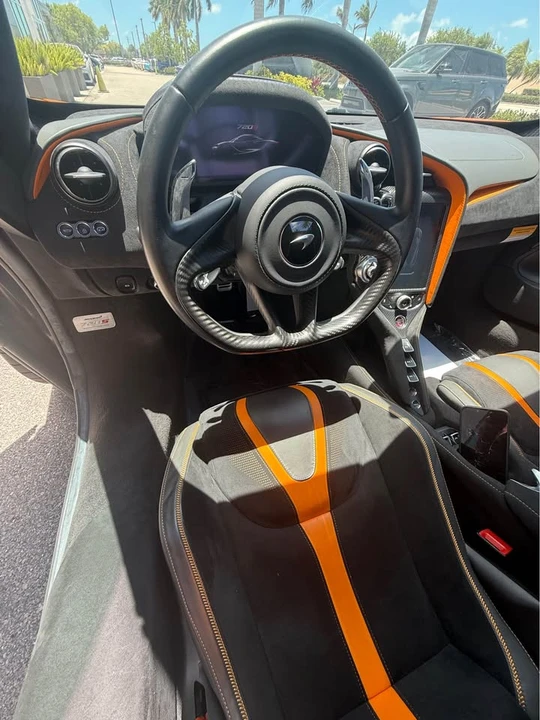 2022 McLaren 720S Spider - Image 9 of 18