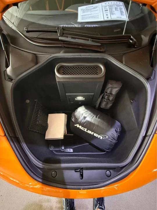 2022 McLaren 720S Spider - Image 13 of 18