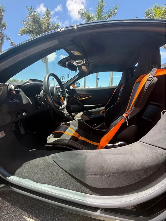 2022 McLaren 720S Spider - Image 11 of 18
