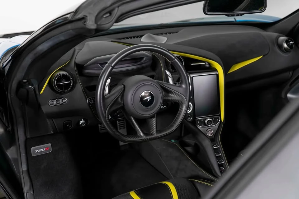 2022 McLaren 720S Spider - Image 9 of 14