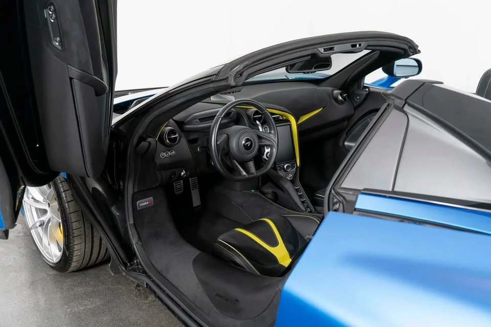 2022 McLaren 720S Spider - Image 7 of 14