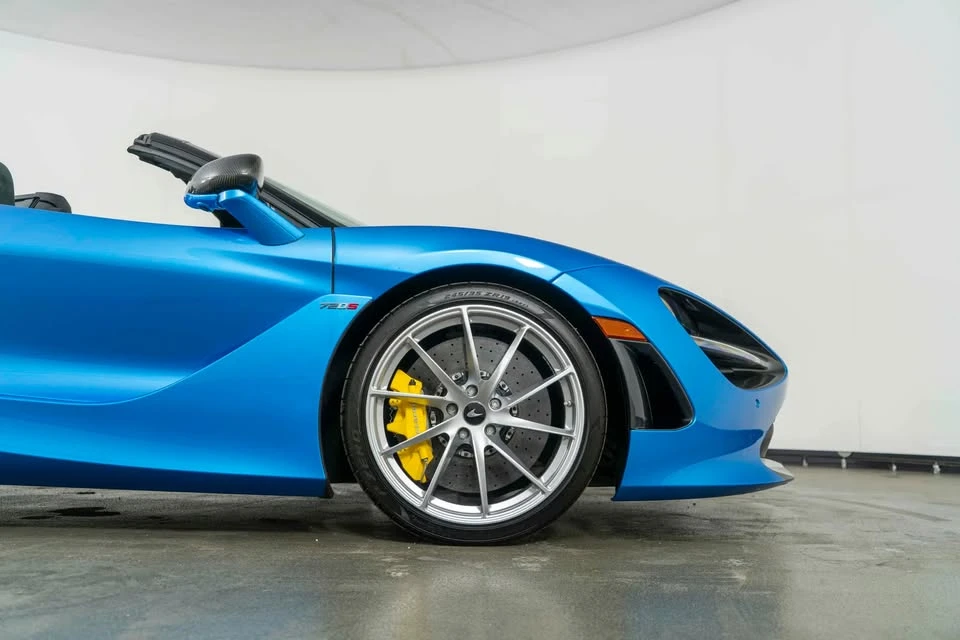 2022 McLaren 720S Spider - Image 5 of 14