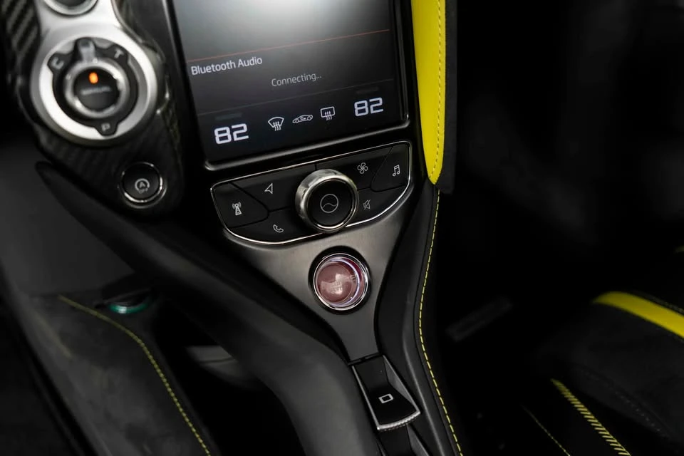 2022 McLaren 720S Spider - Image 11 of 14