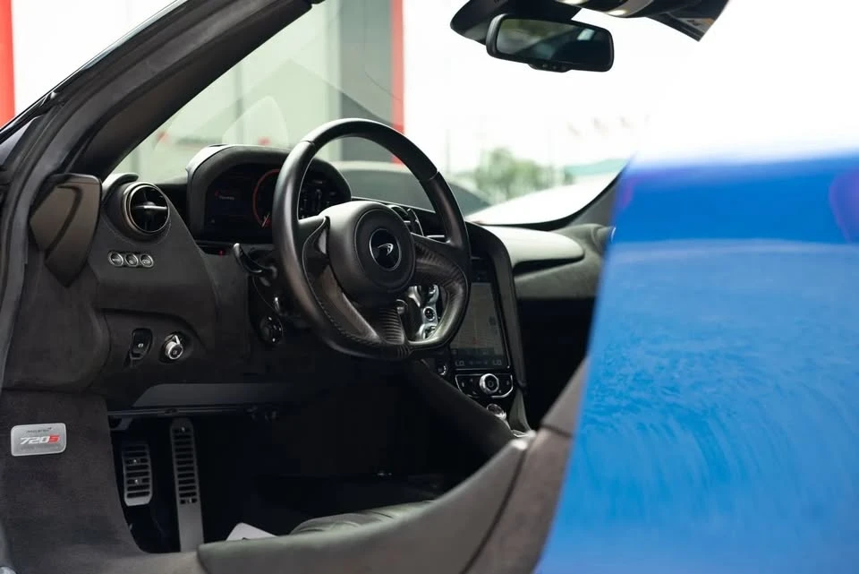 2022 McLaren 720S - Image 3 of 19