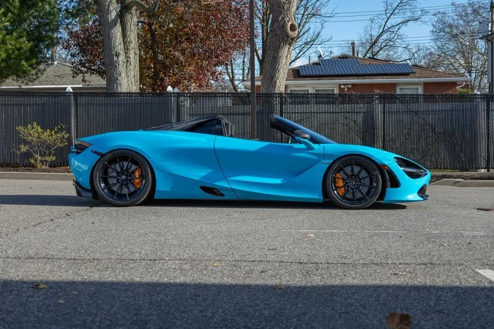 2022 McLaren 720S - Image 4 of 5