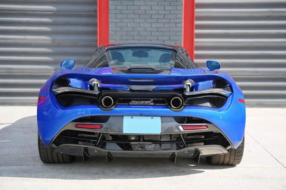 2022 McLaren 720S Spider - Image 2 of 16
