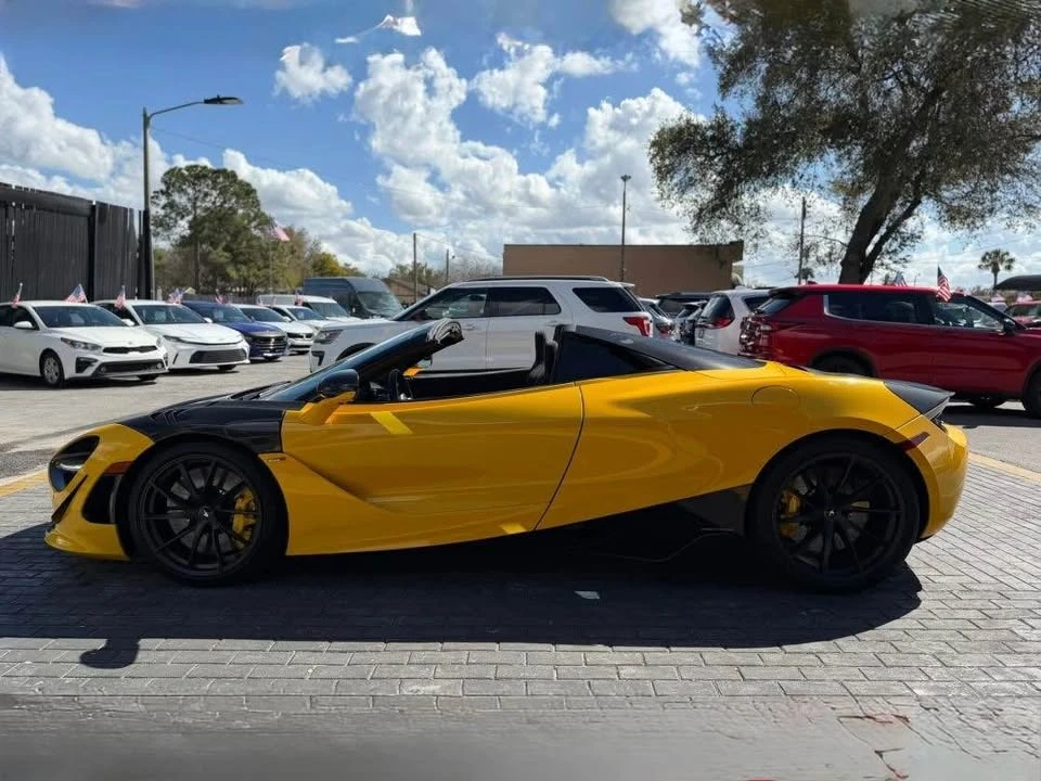 2022 McLaren 720S Spider - Image 9 of 10