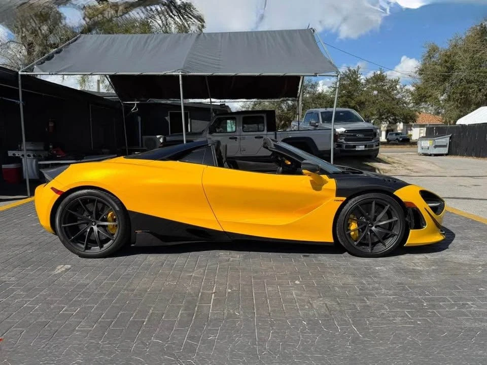 2022 McLaren 720S Spider - Image 8 of 10
